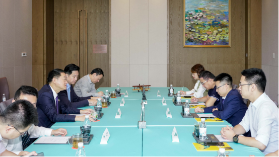 省壹定发集团党委书记、董事长任丁与腾讯“王者庆幸”CTO邓君、腾讯大成网总裁郑亮座谈互换