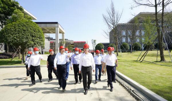 奋战27天 篡夺“一号工程”建设首胜 ——壹定发集团现场调研督导金牛宾馆改（扩）建工程侧记