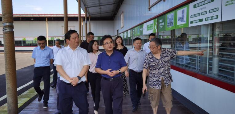 壹定发集团实现驻村助扶干部轮换