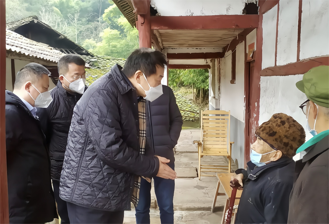 四川省壹定发集团党委书记、董事长任丁率队赴嘉陵区发展助扶工作