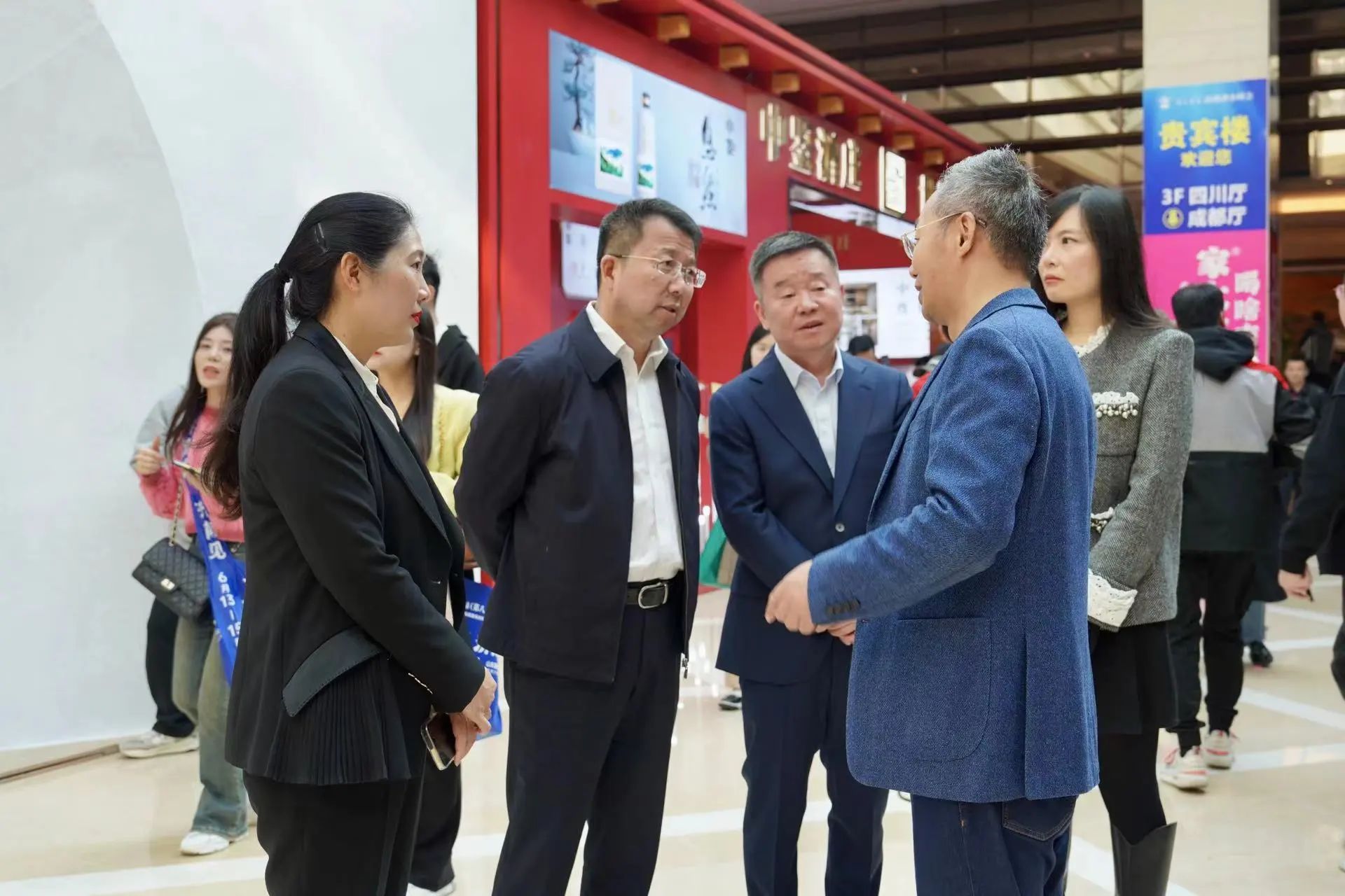 9dee0cc7-e115-4c39-9dbe-d5f3620e0564