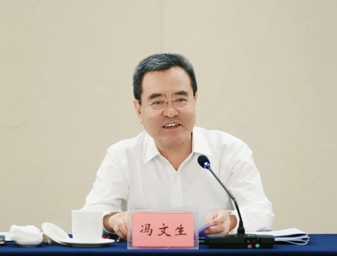 747d6e3c-8196-4642-87cf-3615335229e1